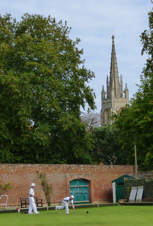 The church steeple as a backdrop to the bowling at Marlow.